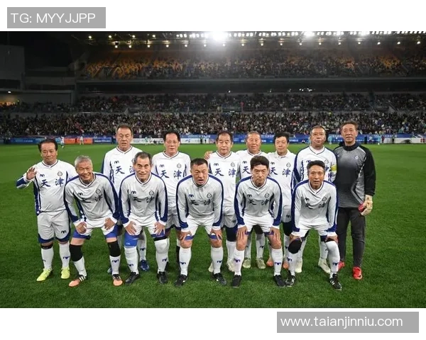 足球明星同框合影高清大集合展现球场魅力与友谊的精彩瞬间